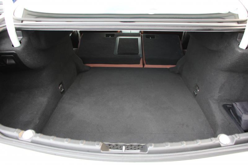 BMW 6シリーズ 640i ｸﾞﾗﾝｸｰﾍﾟMｽﾎﾟｰﾂ ﾌｪｲｽﾘﾌﾄ後 最終ﾓﾃﾞﾙ ｻﾝﾙｰﾌ 液晶ﾒｰﾀｰ HUD ｵﾌﾟｼｮﾝ20AW 新ﾃﾞｻﾞｲﾝLEDﾍｯﾄﾞﾗｲﾄ ﾋｰﾀｰ茶革 新HDDﾅﾋﾞTV Pｱｼｽﾄ TOPﾋﾞｭｰ&ｻｲﾄﾞｶﾒﾗ 追従ACC ﾚｰﾝﾁｪﾝｼﾞ警告 衝突軽減ﾌﾞﾚｰｷ 直6ﾀｰﾎﾞ320馬力 ｽﾏｰﾄｷｰ 2年保証