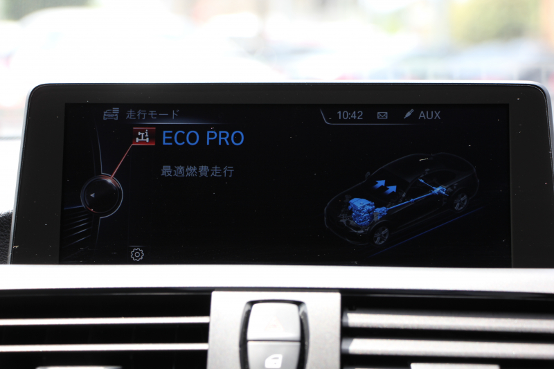 BMW 2シリーズ 220i ｸｰﾍﾟMｽﾎﾟｰﾂ 3Dﾃﾞｻﾞｲﾝﾏﾌﾗｰ ｵﾌﾟｼｮﾝ18AW 衝突軽減ﾌﾞﾚｰｷ 車線逸脱警告 歩行者警告 ﾌﾞﾚｰｷ付ｸﾙｺﾝ ﾀｯﾁﾊﾟｯﾄﾞ対応HDDﾅﾋﾞBｶﾒﾗ Bluetooth接続 左右独立ｵｰﾄｴｱｺﾝ ｽﾏｰﾄｷｰ 直噴ﾀｰﾎﾞ8速AT 2年保証