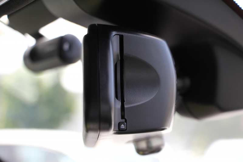 BMW 2シリーズ 220i ｸｰﾍﾟMｽﾎﾟｰﾂ 3Dﾃﾞｻﾞｲﾝﾏﾌﾗｰ ｵﾌﾟｼｮﾝ18AW 衝突軽減ﾌﾞﾚｰｷ 車線逸脱警告 歩行者警告 ﾌﾞﾚｰｷ付ｸﾙｺﾝ ﾀｯﾁﾊﾟｯﾄﾞ対応HDDﾅﾋﾞBｶﾒﾗ Bluetooth接続 左右独立ｵｰﾄｴｱｺﾝ ｽﾏｰﾄｷｰ 直噴ﾀｰﾎﾞ8速AT 2年保証