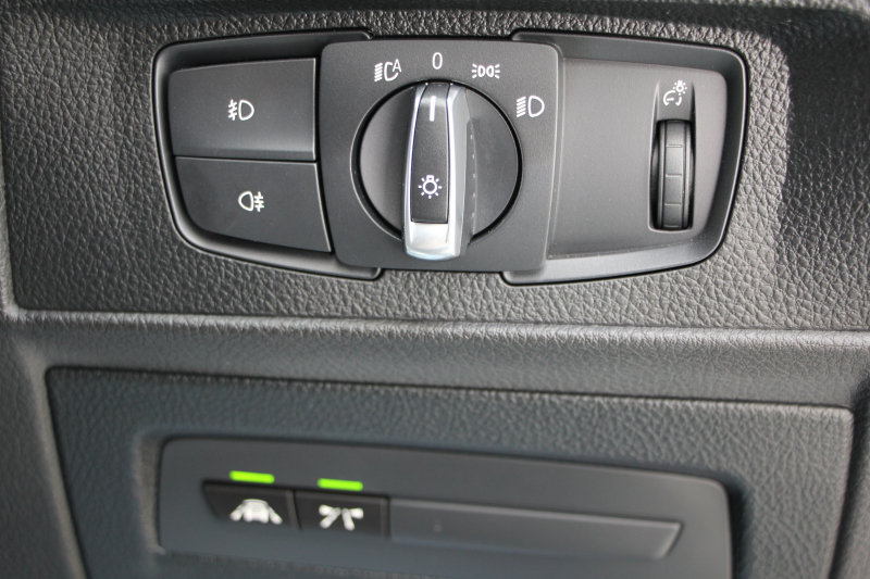 BMW 2シリーズ 220i ｸｰﾍﾟMｽﾎﾟｰﾂ 3Dﾃﾞｻﾞｲﾝﾏﾌﾗｰ ｵﾌﾟｼｮﾝ18AW 衝突軽減ﾌﾞﾚｰｷ 車線逸脱警告 歩行者警告 ﾌﾞﾚｰｷ付ｸﾙｺﾝ ﾀｯﾁﾊﾟｯﾄﾞ対応HDDﾅﾋﾞBｶﾒﾗ Bluetooth接続 左右独立ｵｰﾄｴｱｺﾝ ｽﾏｰﾄｷｰ 直噴ﾀｰﾎﾞ8速AT 2年保証