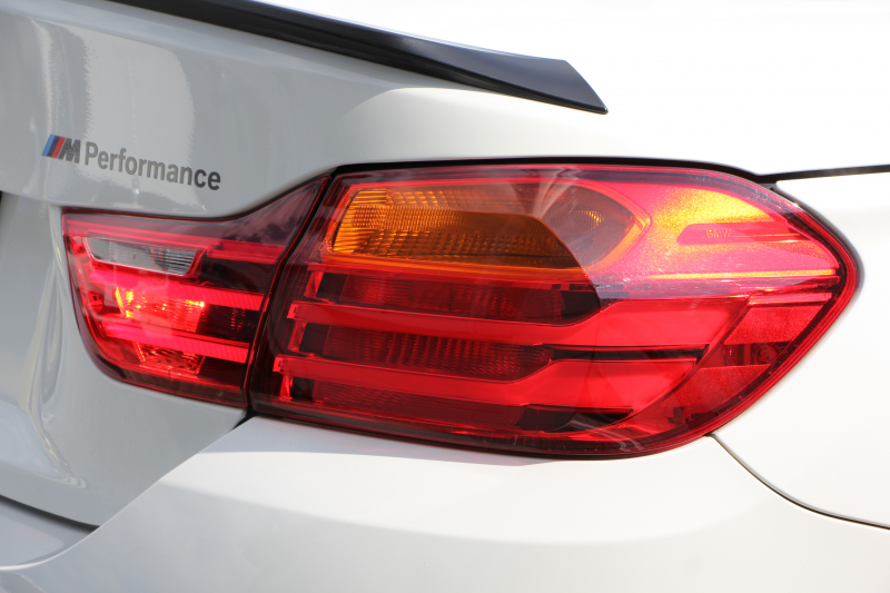 BMW 4シリーズ 435i ｶﾌﾞﾘｵﾚ Mｽﾎﾟｰﾂ ﾌｧｽﾄﾄﾗｯｸP 電動ｵｰﾌﾟﾝ 直6ﾀｰﾎﾞN55ｴﾝｼﾞﾝ ﾋｰﾀｰ黒革 追従ACC LEDﾍｯﾄﾞﾗｲﾄ HUD ｱﾀﾞﾌﾟﾃｨﾌﾞMｻｽ Mｽﾎﾟｰﾂﾌﾞﾚｰｷ 19AW HDDﾅﾋﾞTV MPerformanceｴｱﾛ 衝突軽減ﾌﾞﾚｰｷ 車線逸脱警告 歩行者警告 2年保証