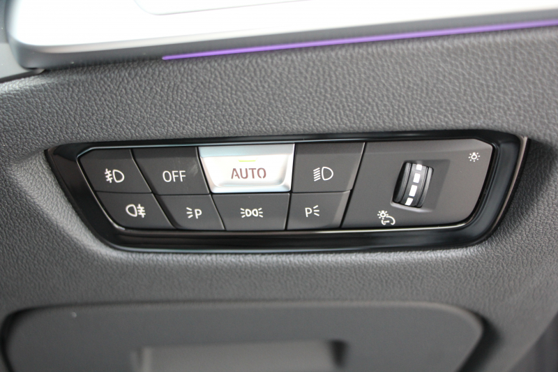 BMW 3シリーズ 330i Mｽﾎﾟｰﾂ ｺﾝﾌｫｰﾄP 1ｵｰﾅ 高出力 258馬力 追従ACC ｽﾃｱﾘﾝｸﾞｻﾎﾟｰﾄ 360度ｶﾒﾗ Pｱｼｽﾄﾌﾟﾗｽ LEDﾍｯﾄﾞﾗｲﾄ ｵｰﾄﾊｲﾋﾞｰﾑ Mｽﾎﾟｰﾂﾌﾞﾚｰｷ ｼｰﾄﾋｰﾀｰ ﾀｯﾁ画面HDDﾅﾋﾞApplecarplay 電動ﾄﾗﾝｸ ﾜｲﾔﾚｽ充電 ｱｸﾃｨﾌﾞPDC緊急ﾌﾞﾚｰｷ 2年保証