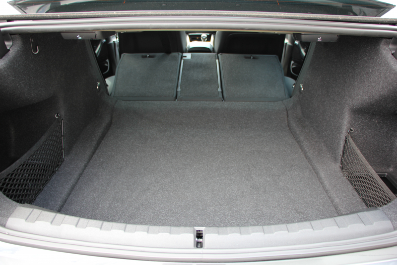 BMW 3シリーズ 330i Mｽﾎﾟｰﾂ ｺﾝﾌｫｰﾄP 1ｵｰﾅ 高出力 258馬力 追従ACC ｽﾃｱﾘﾝｸﾞｻﾎﾟｰﾄ 360度ｶﾒﾗ Pｱｼｽﾄﾌﾟﾗｽ LEDﾍｯﾄﾞﾗｲﾄ ｵｰﾄﾊｲﾋﾞｰﾑ Mｽﾎﾟｰﾂﾌﾞﾚｰｷ ｼｰﾄﾋｰﾀｰ ﾀｯﾁ画面HDDﾅﾋﾞApplecarplay 電動ﾄﾗﾝｸ ﾜｲﾔﾚｽ充電 ｱｸﾃｨﾌﾞPDC緊急ﾌﾞﾚｰｷ 2年保証