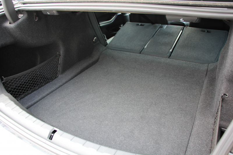 BMW 3シリーズ 330i Mｽﾎﾟｰﾂ ｺﾝﾌｫｰﾄP 1ｵｰﾅ 高出力 258馬力 追従ACC ｽﾃｱﾘﾝｸﾞｻﾎﾟｰﾄ 360度ｶﾒﾗ Pｱｼｽﾄﾌﾟﾗｽ LEDﾍｯﾄﾞﾗｲﾄ ｵｰﾄﾊｲﾋﾞｰﾑ Mｽﾎﾟｰﾂﾌﾞﾚｰｷ ｼｰﾄﾋｰﾀｰ ﾀｯﾁ画面HDDﾅﾋﾞApplecarplay 電動ﾄﾗﾝｸ ﾜｲﾔﾚｽ充電 ｱｸﾃｨﾌﾞPDC緊急ﾌﾞﾚｰｷ 2年保証