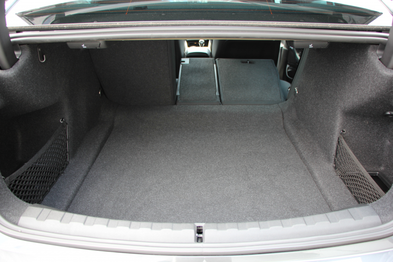 BMW 3シリーズ 330i Mｽﾎﾟｰﾂ ｺﾝﾌｫｰﾄP 1ｵｰﾅ 高出力 258馬力 追従ACC ｽﾃｱﾘﾝｸﾞｻﾎﾟｰﾄ 360度ｶﾒﾗ Pｱｼｽﾄﾌﾟﾗｽ LEDﾍｯﾄﾞﾗｲﾄ ｵｰﾄﾊｲﾋﾞｰﾑ Mｽﾎﾟｰﾂﾌﾞﾚｰｷ ｼｰﾄﾋｰﾀｰ ﾀｯﾁ画面HDDﾅﾋﾞApplecarplay 電動ﾄﾗﾝｸ ﾜｲﾔﾚｽ充電 ｱｸﾃｨﾌﾞPDC緊急ﾌﾞﾚｰｷ 2年保証