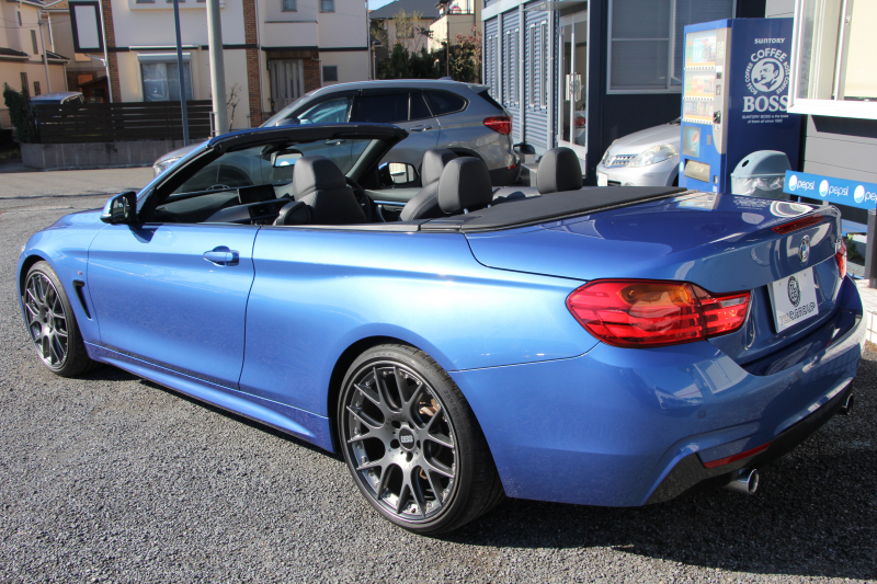 BMW 4シリーズ 435i ｶﾌﾞﾘｵﾚ Mｽﾎﾟｰﾂ 電動ｵｰﾌﾟﾝ 直6ﾀｰﾎﾞN55ｴﾝｼﾞﾝ 306馬力 ｴｱｶﾗｰ BBS20AW ﾋｰﾀｰ黒革 追従ACC LEDﾍｯﾄﾞﾗｲﾄ HUD HDDﾅﾋﾞTV 衝突軽減ﾌﾞﾚｰｷ 車線逸脱警告 歩行者警告 ｽﾏｰﾄｷｰ ｽﾙｰﾛｰﾃﾞｨﾝｸﾞﾊﾟﾄﾞﾙｼﾌﾄ 2年保証