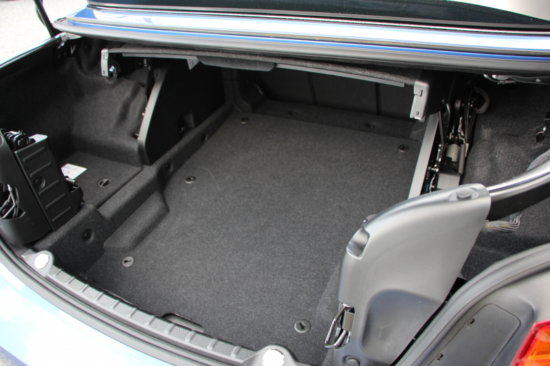 BMW 4シリーズ 435i ｶﾌﾞﾘｵﾚ Mｽﾎﾟｰﾂ 電動ｵｰﾌﾟﾝ 直6ﾀｰﾎﾞN55ｴﾝｼﾞﾝ 306馬力 ｴｱｶﾗｰ BBS20AW ﾋｰﾀｰ黒革 追従ACC LEDﾍｯﾄﾞﾗｲﾄ HUD HDDﾅﾋﾞTV 衝突軽減ﾌﾞﾚｰｷ 車線逸脱警告 歩行者警告 ｽﾏｰﾄｷｰ ｽﾙｰﾛｰﾃﾞｨﾝｸﾞﾊﾟﾄﾞﾙｼﾌﾄ 2年保証