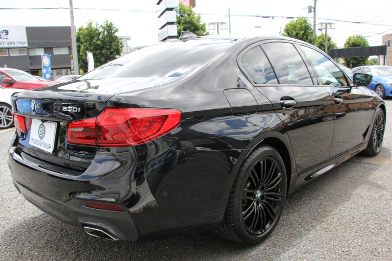 BMW 5シリーズ 530i ｴﾃﾞｨｼｮﾝﾐｯｼｮﾝｲﾝﾎﾟｯｼﾌﾞﾙ 特別仕様車 1ｵｰﾅ 高出力 ﾅｲﾄﾌﾞﾙｰﾚｻﾞｰ ｱﾀﾞﾌﾟﾃｨﾌﾞMｻｽ HUD ﾊｰﾏﾝｶｰﾄﾞﾝ 追従ACC ｽﾃｱﾘﾝｸﾞｻﾎﾟｰﾄ ﾀｯﾁ画面HDDﾅﾋﾞTV LEDﾍｯﾄﾞﾗｲﾄ ｵｰﾄﾊｲﾋﾞｰﾑ 電動ﾘｱｹﾞｰﾄ 360度ｶﾒﾗ 全席ﾋｰﾀｰ ﾌﾞﾗｯｸ19AW 2年保証