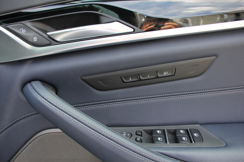 BMW 5シリーズ 530i ｴﾃﾞｨｼｮﾝﾐｯｼｮﾝｲﾝﾎﾟｯｼﾌﾞﾙ 特別仕様車 1ｵｰﾅ 高出力 ﾅｲﾄﾌﾞﾙｰﾚｻﾞｰ ｱﾀﾞﾌﾟﾃｨﾌﾞMｻｽ HUD ﾊｰﾏﾝｶｰﾄﾞﾝ 追従ACC ｽﾃｱﾘﾝｸﾞｻﾎﾟｰﾄ ﾀｯﾁ画面HDDﾅﾋﾞTV LEDﾍｯﾄﾞﾗｲﾄ ｵｰﾄﾊｲﾋﾞｰﾑ 電動ﾘｱｹﾞｰﾄ 360度ｶﾒﾗ 全席ﾋｰﾀｰ ﾌﾞﾗｯｸ19AW 2年保証