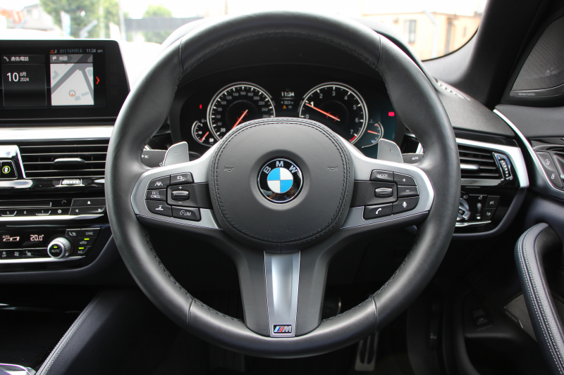 BMW 5シリーズ 530i ｴﾃﾞｨｼｮﾝﾐｯｼｮﾝｲﾝﾎﾟｯｼﾌﾞﾙ 特別仕様車 1ｵｰﾅ 高出力 ﾅｲﾄﾌﾞﾙｰﾚｻﾞｰ ｱﾀﾞﾌﾟﾃｨﾌﾞMｻｽ HUD ﾊｰﾏﾝｶｰﾄﾞﾝ 追従ACC ｽﾃｱﾘﾝｸﾞｻﾎﾟｰﾄ ﾀｯﾁ画面HDDﾅﾋﾞTV LEDﾍｯﾄﾞﾗｲﾄ ｵｰﾄﾊｲﾋﾞｰﾑ 電動ﾘｱｹﾞｰﾄ 360度ｶﾒﾗ 全席ﾋｰﾀｰ ﾌﾞﾗｯｸ19AW 2年保証