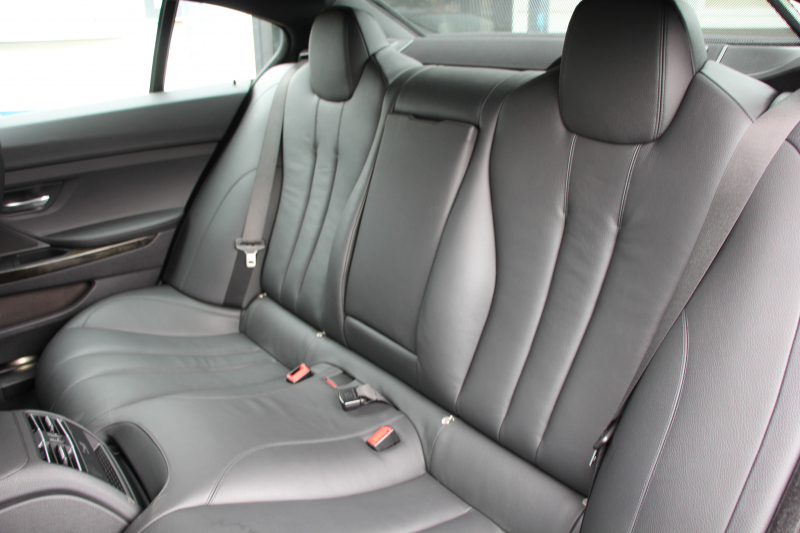 BMW 6シリーズ 640i ｸﾞﾗﾝｸｰﾍﾟMｽﾎﾟｰﾂ ﾌｪｲｽﾘﾌﾄ後 最終ﾓﾃﾞﾙ ｻﾝﾙｰﾌ 液晶ﾒｰﾀｰ HUD ｵﾌﾟｼｮﾝ20AW 新ﾃﾞｻﾞｲﾝLEDﾍｯﾄﾞﾗｲﾄ ﾋｰﾀｰ黒革 新HDDﾅﾋﾞTV 追従ACC ﾚｰﾝﾁｪﾝｼﾞ警告 衝突軽減ﾌﾞﾚｰｷ 直6ﾀｰﾎﾞ320馬力 ｽﾏｰﾄｷｰ ﾊﾟﾄﾞﾙｼﾌﾄ 2年保証