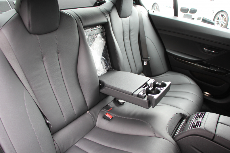 BMW 6シリーズ 640i ｸﾞﾗﾝｸｰﾍﾟMｽﾎﾟｰﾂ ﾌｪｲｽﾘﾌﾄ後 最終ﾓﾃﾞﾙ ｻﾝﾙｰﾌ 液晶ﾒｰﾀｰ HUD ｵﾌﾟｼｮﾝ20AW 新ﾃﾞｻﾞｲﾝLEDﾍｯﾄﾞﾗｲﾄ ﾋｰﾀｰ黒革 新HDDﾅﾋﾞTV 追従ACC ﾚｰﾝﾁｪﾝｼﾞ警告 衝突軽減ﾌﾞﾚｰｷ 直6ﾀｰﾎﾞ320馬力 ｽﾏｰﾄｷｰ ﾊﾟﾄﾞﾙｼﾌﾄ 2年保証