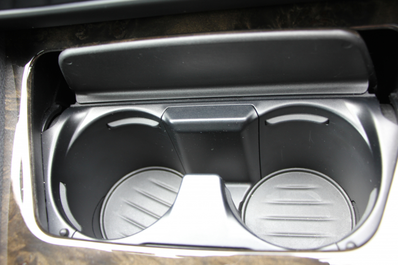 BMW 6シリーズ 640i ｸﾞﾗﾝｸｰﾍﾟMｽﾎﾟｰﾂ ﾌｪｲｽﾘﾌﾄ後 最終ﾓﾃﾞﾙ ｻﾝﾙｰﾌ 液晶ﾒｰﾀｰ HUD ｵﾌﾟｼｮﾝ20AW 新ﾃﾞｻﾞｲﾝLEDﾍｯﾄﾞﾗｲﾄ ﾋｰﾀｰ黒革 新HDDﾅﾋﾞTV 追従ACC ﾚｰﾝﾁｪﾝｼﾞ警告 衝突軽減ﾌﾞﾚｰｷ 直6ﾀｰﾎﾞ320馬力 ｽﾏｰﾄｷｰ ﾊﾟﾄﾞﾙｼﾌﾄ 2年保証