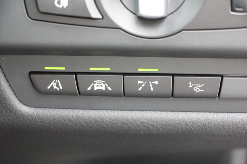 BMW 6シリーズ 640i ｸﾞﾗﾝｸｰﾍﾟMｽﾎﾟｰﾂ ﾌｪｲｽﾘﾌﾄ後 最終ﾓﾃﾞﾙ ｻﾝﾙｰﾌ 液晶ﾒｰﾀｰ HUD ｵﾌﾟｼｮﾝ20AW 新ﾃﾞｻﾞｲﾝLEDﾍｯﾄﾞﾗｲﾄ ﾋｰﾀｰ黒革 新HDDﾅﾋﾞTV 追従ACC ﾚｰﾝﾁｪﾝｼﾞ警告 衝突軽減ﾌﾞﾚｰｷ 直6ﾀｰﾎﾞ320馬力 ｽﾏｰﾄｷｰ ﾊﾟﾄﾞﾙｼﾌﾄ 2年保証