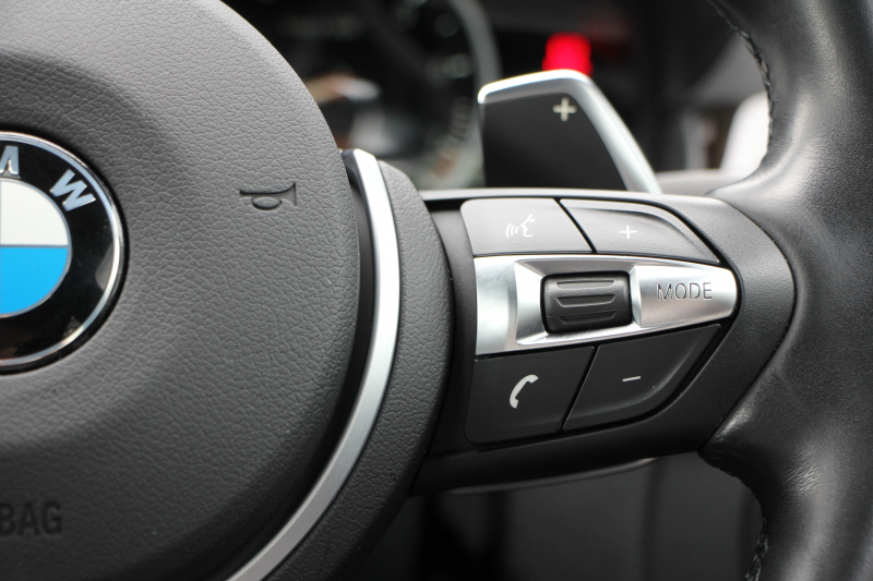 BMW 6シリーズ 640i ｸﾞﾗﾝｸｰﾍﾟMｽﾎﾟｰﾂ ﾌｪｲｽﾘﾌﾄ後 最終ﾓﾃﾞﾙ ｻﾝﾙｰﾌ 液晶ﾒｰﾀｰ HUD ｵﾌﾟｼｮﾝ20AW 新ﾃﾞｻﾞｲﾝLEDﾍｯﾄﾞﾗｲﾄ ﾋｰﾀｰ黒革 新HDDﾅﾋﾞTV 追従ACC ﾚｰﾝﾁｪﾝｼﾞ警告 衝突軽減ﾌﾞﾚｰｷ 直6ﾀｰﾎﾞ320馬力 ｽﾏｰﾄｷｰ ﾊﾟﾄﾞﾙｼﾌﾄ 2年保証