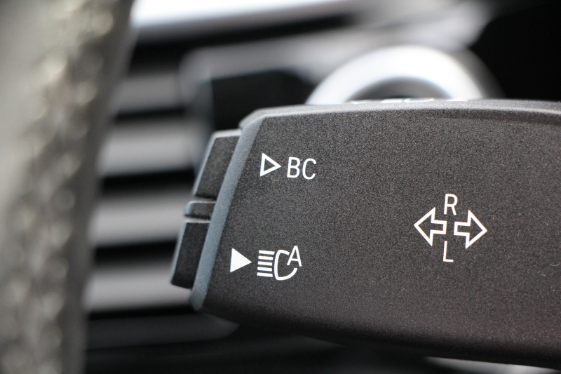 BMW 5シリーズ 523d ﾂｰﾘﾝｸﾞMｽﾎﾟｰﾂ ﾊｲﾗｲﾝ ｲﾉﾍﾞｰｼｮﾝ&ｺﾝﾌｫｰﾄP 1ｵｰﾅ 全ﾋｰﾀｰ黒革 全ﾄﾞｱｿﾌﾄｸﾛｰｽﾞﾏｯｻｰｼﾞ&ﾍﾞﾝﾁﾚｰｼｮﾝ ﾃﾞｨｽﾌﾟﾚｲｷｰ 追従ACC HUD HDDﾅﾋﾞTV ｼﾞｪｽﾁｬｰｺﾝﾄﾛｰﾙ 置くだけ充電 Pｱｼｽﾄﾌﾟﾗｽ ｽﾃｱﾘﾝｸﾞｻﾎﾟｰﾄ 液晶ﾒｰﾀｰ 2年保証