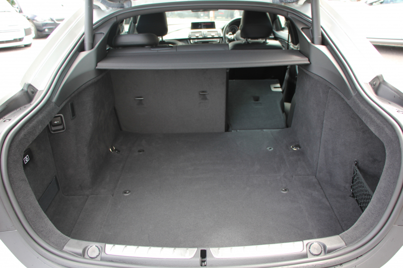 BMW 4シリーズ 435i ｸﾞﾗﾝｸｰﾍﾟMｽﾎﾟｰﾂ 直6ﾀｰﾎﾞN55ｴﾝｼﾞﾝ 306馬力 LEDﾍｯﾄﾞﾗｲﾄ ﾚﾑｽﾏﾌﾗｰ Performanceﾘｱﾃﾞｨﾌｭｰｻﾞｰ 19AW ﾋﾞﾙｼｭﾀｲﾝ車高調 ﾋｰﾀｰ黒革 HUD HDDﾅﾋﾞﾌﾙｾｸﾞTV Bｶﾒﾗ 電動ﾄﾗﾝｸ 追従ACC 衝突軽減ﾌﾞﾚｰｷ 車線逸脱警告 歩行者警告  2年保証