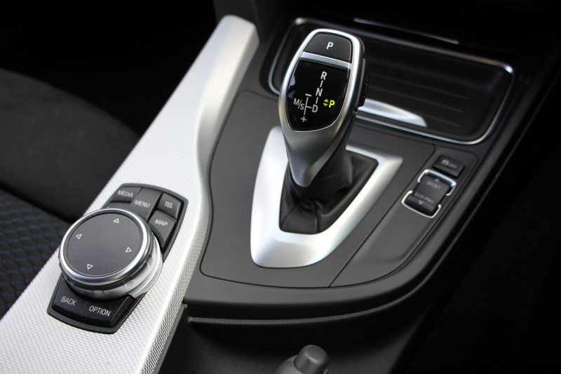 BMW 3シリーズ 320i ｸﾞﾗﾝﾂｰﾘｽﾓ Mｽﾎﾟｰﾂ【5/22迄限定掲載】追従ACC 衝突軽減ﾌﾞﾚｰｷ 車線逸脱警告 歩行者警告 HDDﾅﾋﾞBｶﾒﾗ 電動ﾄﾗﾝｸ Mｽﾎﾟｰﾂｴｱﾛ 18AW ﾒﾓﾘ-付電動ｼｰﾄ ETC2.0 ｽﾏｰﾄｷｰ ｷｾﾉﾝ ﾊﾟﾄﾞﾙｼﾌﾄ 電動ﾘｱｳｲﾝｸﾞ2年保証