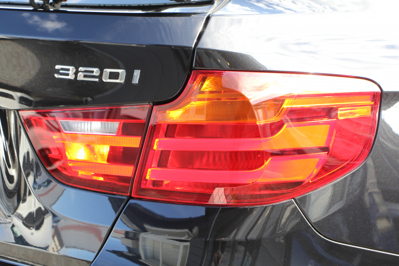 BMW 3シリーズ 320i ｸﾞﾗﾝﾂｰﾘｽﾓ Mｽﾎﾟｰﾂ【5/22迄限定掲載】追従ACC 衝突軽減ﾌﾞﾚｰｷ 車線逸脱警告 歩行者警告 HDDﾅﾋﾞBｶﾒﾗ 電動ﾄﾗﾝｸ Mｽﾎﾟｰﾂｴｱﾛ 18AW ﾒﾓﾘ-付電動ｼｰﾄ ETC2.0 ｽﾏｰﾄｷｰ ｷｾﾉﾝ ﾊﾟﾄﾞﾙｼﾌﾄ 電動ﾘｱｳｲﾝｸﾞ2年保証