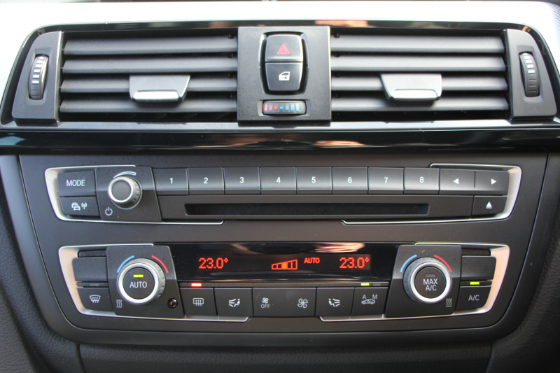 BMW 3シリーズ 320i ｸﾞﾗﾝﾂｰﾘｽﾓ Mｽﾎﾟｰﾂ【5/22迄限定掲載】追従ACC 衝突軽減ﾌﾞﾚｰｷ 車線逸脱警告 歩行者警告 HDDﾅﾋﾞBｶﾒﾗ 電動ﾄﾗﾝｸ Mｽﾎﾟｰﾂｴｱﾛ 18AW ﾒﾓﾘ-付電動ｼｰﾄ ETC2.0 ｽﾏｰﾄｷｰ ｷｾﾉﾝ ﾊﾟﾄﾞﾙｼﾌﾄ 電動ﾘｱｳｲﾝｸﾞ2年保証