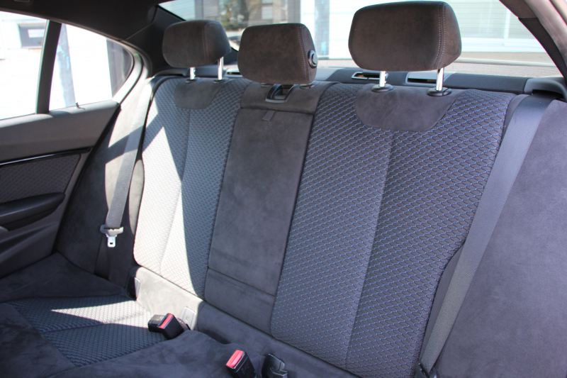 BMW 3シリーズ 320i ﾌﾞﾗｯｸｽﾄｰﾑ 首都圏限定 後期 新ｴﾝｼﾞﾝ Mﾊﾟﾌｫｰﾏﾝｽ18AW&ﾌﾞﾗｯｸｸﾞﾘﾙ LEDﾍｯﾄﾞﾗｲﾄ&ﾃｰﾙ 追従ACC ﾚｰﾝﾁｪﾝｼﾞ警告 衝突軽減ﾌﾞﾚｰｷ 車線逸脱警告 歩行者警告 HDDﾅﾋﾞBｶﾒﾗ ｽﾏｰﾄｷｰ Bluetoothｵｰﾃﾞｨｵ&通話 ﾊﾟﾄﾞﾙｼﾌﾄ 専用ｴｱﾛ 2年保証