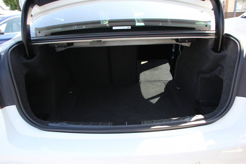 BMW 3シリーズ 320i ﾌﾞﾗｯｸｽﾄｰﾑ 首都圏限定 後期 新ｴﾝｼﾞﾝ Mﾊﾟﾌｫｰﾏﾝｽ18AW&ﾌﾞﾗｯｸｸﾞﾘﾙ LEDﾍｯﾄﾞﾗｲﾄ&ﾃｰﾙ 追従ACC ﾚｰﾝﾁｪﾝｼﾞ警告 衝突軽減ﾌﾞﾚｰｷ 車線逸脱警告 歩行者警告 HDDﾅﾋﾞBｶﾒﾗ ｽﾏｰﾄｷｰ Bluetoothｵｰﾃﾞｨｵ&通話 ﾊﾟﾄﾞﾙｼﾌﾄ 専用ｴｱﾛ 2年保証