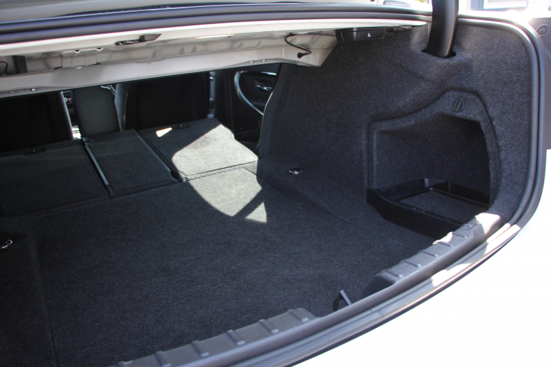 BMW 3シリーズ 320i ﾌﾞﾗｯｸｽﾄｰﾑ 首都圏限定 後期 新ｴﾝｼﾞﾝ Mﾊﾟﾌｫｰﾏﾝｽ18AW&ﾌﾞﾗｯｸｸﾞﾘﾙ LEDﾍｯﾄﾞﾗｲﾄ&ﾃｰﾙ 追従ACC ﾚｰﾝﾁｪﾝｼﾞ警告 衝突軽減ﾌﾞﾚｰｷ 車線逸脱警告 歩行者警告 HDDﾅﾋﾞBｶﾒﾗ ｽﾏｰﾄｷｰ Bluetoothｵｰﾃﾞｨｵ&通話 ﾊﾟﾄﾞﾙｼﾌﾄ 専用ｴｱﾛ 2年保証