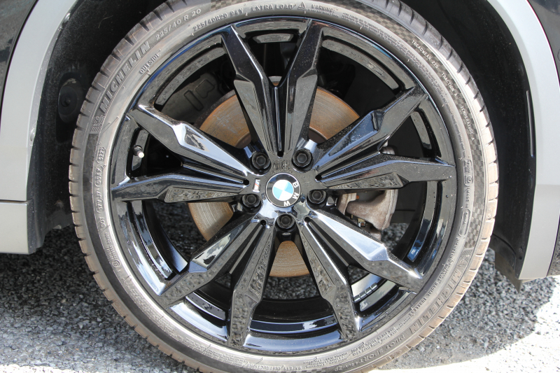 BMW X2 Xdrive20i MｽﾎﾟｰﾂX ﾃﾞﾋﾞｭｰP 4WD ﾊｲﾗｲﾝ ｺﾝﾌｫｰﾄP 追従ACC HUD ﾋｰﾀｰ茶革 電動ｼｰﾄ ｵﾌﾟｼｮﾝ20AW Mﾘｱｽﾎﾟｲﾗｰ ﾀｯﾁ画面HDDﾅﾋﾞBｶﾒﾗ Pｱｼｽﾄ CD&DVD再生可能 Bluetooth接続 電動ﾄﾗﾝｸ LEDﾍｯﾄﾞﾗｲﾄ ｽﾏｰﾄｷｰ 8速AT 2年保証