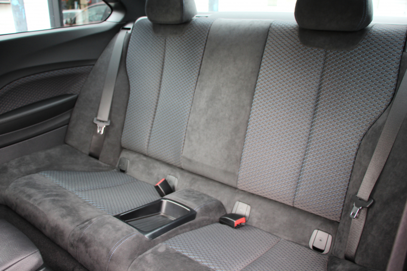 BMW 2シリーズ 220i ｸｰﾍﾟMｽﾎﾟｰﾂ 後期LCI LEDﾍｯﾄﾞﾗｲﾄ&LEDﾃｰﾙ 追従ACC ｼｰﾄﾋｰﾀｰ 変更後ﾀｯﾁ画面HDDﾅﾋﾞBｶﾒﾗ Bluetooth接続 Pｱｼｽﾄ 衝突軽減ﾌﾞﾚｰｷ 車線逸脱警告 歩行者警告 専用ｴｱﾛ ｽﾏｰﾄｷｰ 8速AT 直噴ﾀｰﾎﾞ2年保証