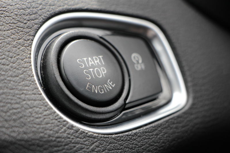 BMW X1 Xdrive18d Mｽﾎﾟｰﾂ ﾊｲﾗｲﾝ 変更後ﾓﾃﾞﾙ ﾋｰﾀｰ黒革 電動ｼｰﾄ LEDﾍｯﾄﾞﾗｲﾄ 追従ACC HUD 変更後ﾀｯﾁﾊﾟﾈﾙ対応HDDﾅﾋﾞ新ﾒｰﾀｰ Bluetooth接続 Pｱｼｽﾄ Bｶﾒﾗ ｺﾝﾌｫｰﾄP 電動ﾄﾗﾝｸ 衝突軽減ﾌﾞﾚｰｷ 車線逸脱警告 歩行者警告 2年保証