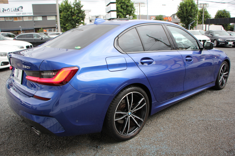 BMW 3シリーズ 320i Mｽﾎﾟｰﾂ ﾃﾞﾋﾞｭｰ&ｲﾉﾍﾞｰｼｮﾝ&ｺﾝﾌｫｰﾄP ﾋｰﾀｰ黒革 HUD ｼﾞｪｽﾁｬｰC ｵﾌﾟｼｮﾝ19AW 電動ﾄﾗﾝｸ Hifiｽﾋﾟｰｶｰ BMWﾗｲﾌﾞｺｯｸﾋﾟｯﾄ 置くだけ充電 LEDﾍｯﾄﾞﾗｲﾄ ｱﾝﾋﾞｴﾝﾄﾗｲﾄ 追従ACC ｽﾃｱﾘﾝｸﾞｻﾎﾟｰﾄ Applecarplay対応 ﾀｯﾁ画面ﾅﾋﾞ2年保証