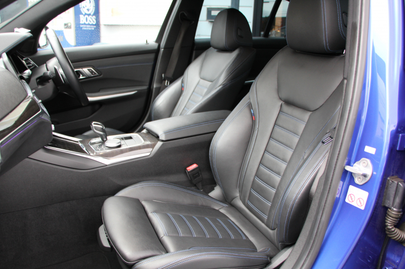 BMW 3シリーズ 320i Mｽﾎﾟｰﾂ ﾃﾞﾋﾞｭｰ&ｲﾉﾍﾞｰｼｮﾝ&ｺﾝﾌｫｰﾄP ﾋｰﾀｰ黒革 HUD ｼﾞｪｽﾁｬｰC ｵﾌﾟｼｮﾝ19AW 電動ﾄﾗﾝｸ Hifiｽﾋﾟｰｶｰ BMWﾗｲﾌﾞｺｯｸﾋﾟｯﾄ 置くだけ充電 LEDﾍｯﾄﾞﾗｲﾄ ｱﾝﾋﾞｴﾝﾄﾗｲﾄ 追従ACC ｽﾃｱﾘﾝｸﾞｻﾎﾟｰﾄ Applecarplay対応 ﾀｯﾁ画面ﾅﾋﾞ2年保証