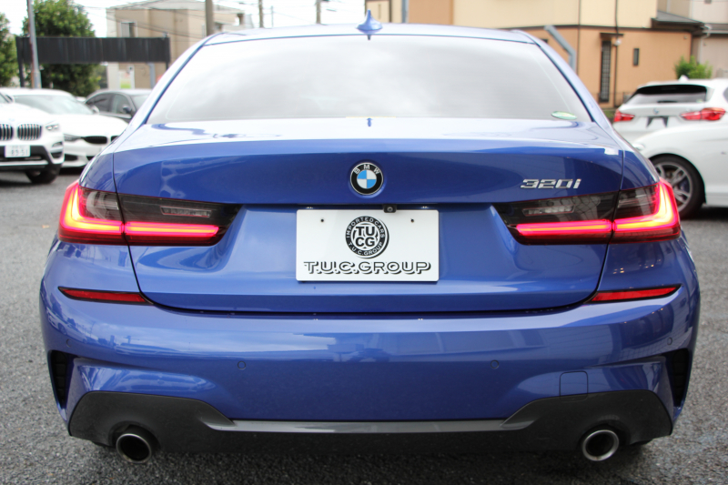 BMW 3シリーズ 320i Mｽﾎﾟｰﾂ ﾃﾞﾋﾞｭｰ&ｲﾉﾍﾞｰｼｮﾝ&ｺﾝﾌｫｰﾄP ﾋｰﾀｰ黒革 HUD ｼﾞｪｽﾁｬｰC ｵﾌﾟｼｮﾝ19AW 電動ﾄﾗﾝｸ Hifiｽﾋﾟｰｶｰ BMWﾗｲﾌﾞｺｯｸﾋﾟｯﾄ 置くだけ充電 LEDﾍｯﾄﾞﾗｲﾄ ｱﾝﾋﾞｴﾝﾄﾗｲﾄ 追従ACC ｽﾃｱﾘﾝｸﾞｻﾎﾟｰﾄ Applecarplay対応 ﾀｯﾁ画面ﾅﾋﾞ2年保証