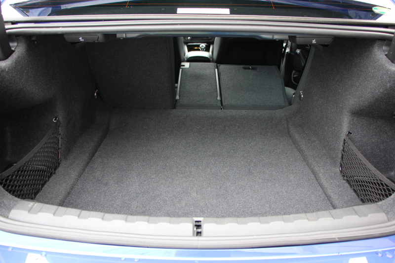 BMW 3シリーズ 320i Mｽﾎﾟｰﾂ ﾃﾞﾋﾞｭｰ&ｲﾉﾍﾞｰｼｮﾝ&ｺﾝﾌｫｰﾄP ﾋｰﾀｰ黒革 HUD ｼﾞｪｽﾁｬｰC ｵﾌﾟｼｮﾝ19AW 電動ﾄﾗﾝｸ Hifiｽﾋﾟｰｶｰ BMWﾗｲﾌﾞｺｯｸﾋﾟｯﾄ 置くだけ充電 LEDﾍｯﾄﾞﾗｲﾄ ｱﾝﾋﾞｴﾝﾄﾗｲﾄ 追従ACC ｽﾃｱﾘﾝｸﾞｻﾎﾟｰﾄ Applecarplay対応 ﾀｯﾁ画面ﾅﾋﾞ2年保証