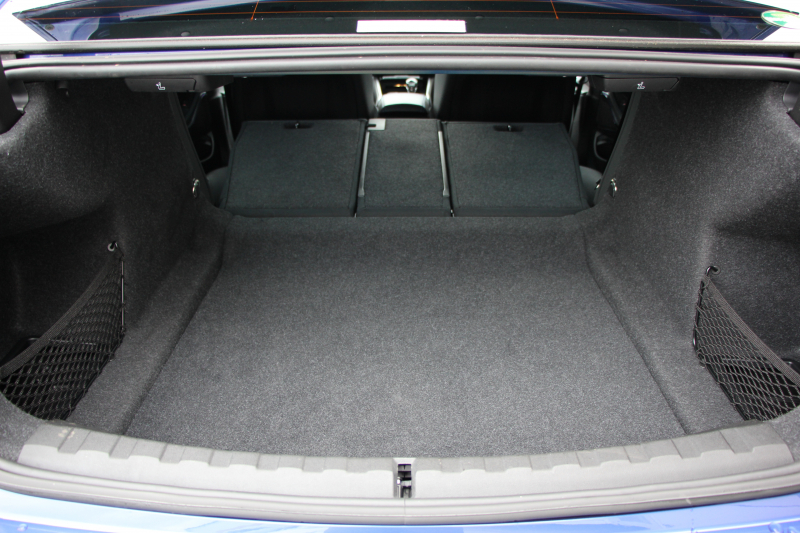 BMW 3シリーズ 320i Mｽﾎﾟｰﾂ ﾃﾞﾋﾞｭｰ&ｲﾉﾍﾞｰｼｮﾝ&ｺﾝﾌｫｰﾄP ﾋｰﾀｰ黒革 HUD ｼﾞｪｽﾁｬｰC ｵﾌﾟｼｮﾝ19AW 電動ﾄﾗﾝｸ Hifiｽﾋﾟｰｶｰ BMWﾗｲﾌﾞｺｯｸﾋﾟｯﾄ 置くだけ充電 LEDﾍｯﾄﾞﾗｲﾄ ｱﾝﾋﾞｴﾝﾄﾗｲﾄ 追従ACC ｽﾃｱﾘﾝｸﾞｻﾎﾟｰﾄ Applecarplay対応 ﾀｯﾁ画面ﾅﾋﾞ2年保証