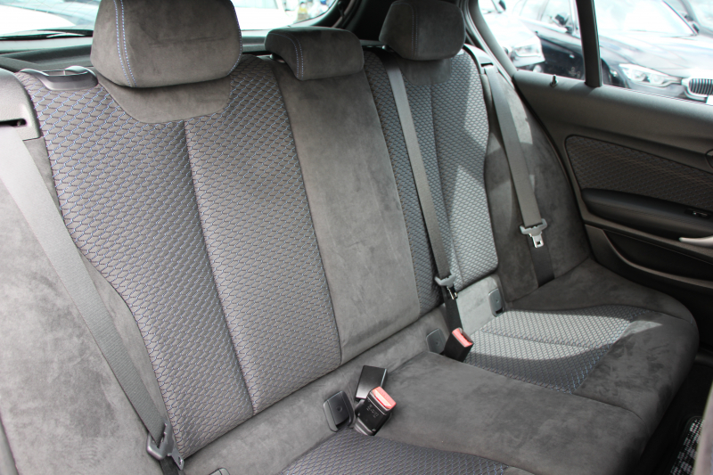 BMW 1シリーズ M135i 後期 ﾌｪｲｽﾘﾌﾄ後 直6ﾀｰﾎﾞ326馬力 ｱﾀﾞﾌﾟﾃｨﾌﾞMｻｽ LEDﾍｯﾄﾞﾗｲﾄ ﾌﾙｾｸﾞTV 衝突軽減ﾌﾞﾚｰｷ 車線逸脱警告 歩行者警告 ﾌﾞﾚｰｷ付ｸﾙｺﾝ Pｱｼｽﾄ Bｶﾒﾗ 専用18AW Mｽﾎﾟｰﾂﾌﾞﾚｰｷ HDDﾅﾋﾞBluetooth接続 電動ｼｰﾄ ﾐﾗｰETC 2年保証