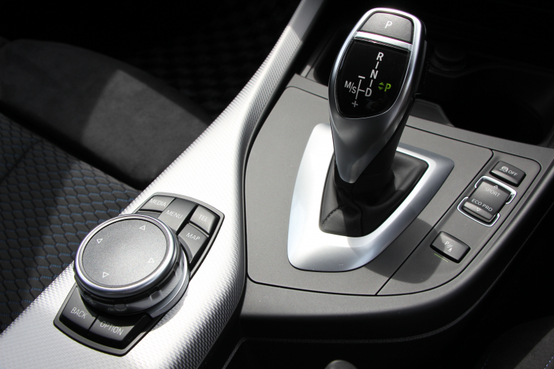 BMW 1シリーズ M135i 後期 ﾌｪｲｽﾘﾌﾄ後 直6ﾀｰﾎﾞ326馬力 ｱﾀﾞﾌﾟﾃｨﾌﾞMｻｽ LEDﾍｯﾄﾞﾗｲﾄ ﾌﾙｾｸﾞTV 衝突軽減ﾌﾞﾚｰｷ 車線逸脱警告 歩行者警告 ﾌﾞﾚｰｷ付ｸﾙｺﾝ Pｱｼｽﾄ Bｶﾒﾗ 専用18AW Mｽﾎﾟｰﾂﾌﾞﾚｰｷ HDDﾅﾋﾞBluetooth接続 電動ｼｰﾄ ﾐﾗｰETC 2年保証