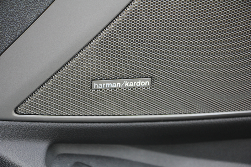 BMW 3シリーズ 320i Mｽﾎﾟｰﾂ ﾊｲﾗｲﾝ&ｻｳﾝﾄﾞ&ｺﾝﾌｫｰﾄP 1ｵｰﾅ ﾊｰﾏﾝｶｰﾄﾞﾝｻﾗｳﾝﾄﾞﾌﾙｾｸﾞTV ｺﾆｬｯｸﾚｻﾞｰ ｼｰﾄﾋｰﾀｰ ﾗﾝﾊﾞｰｻﾎﾟｰﾄ 追従ACC ｽﾃｱﾘﾝｸﾞｻﾎﾟｰﾄ BMWﾗｲﾌﾞｺｯｸﾋﾟｯﾄﾞApplecarplay対応 Pｱｼｽﾄ 電動ﾄﾗﾝｸ 後退ｱｼｽﾄ DｱｼｽﾄPro 2年保証