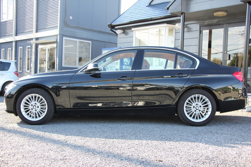 BMW 3シリーズ 320i ﾗｸﾞｼﾞｭｱﾘｰ 最終ﾓﾃﾞﾙ 8A新ｴﾝｼﾞﾝ 追従ACC ﾚｰﾝﾁｪﾝｼﾞ警告 LEDﾍｯﾄﾞﾗｲﾄ&ﾃｰﾙ ｺﾆｬｯｸﾚｻﾞｰ ｼｰﾄﾋｰﾀｰ 変更後ﾀｯﾁﾊﾟﾈﾙ対応ﾅﾋﾞ変更後ﾙｰﾑﾐﾗｰ Bluetooth接続 Bｶﾒﾗ 衝突軽減ﾌﾞﾚｰｷ 車線逸脱警告 歩行者警告 ｽﾏｰﾄｷｰ 2年保証