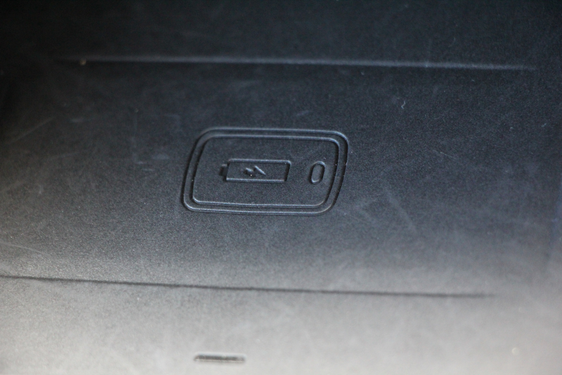 BMW X4 M40i 直6ﾀｰﾎﾞ360馬力 ﾊﾟﾉﾗﾏｻﾝﾙｰﾌ 全席ﾋｰﾀｰ黒革 ｱﾀﾞﾌﾟﾃｨﾌﾞMｻｽ 専用ﾃﾞﾌ 専用ﾌﾞﾚｰｷ 21AW LEDﾍｯﾄﾞﾗｲﾄ 追従ACC HUD ｽﾃｱﾘﾝｸﾞｻﾎﾟｰﾄ ﾀｯﾁ画面HDDﾅﾋﾞTV 360度ﾊﾟﾉﾗﾏｶﾒﾗ ｱｸﾃｨﾌﾞPDC緊急ﾌﾞﾚｰｷ Hifiｽﾋﾟｰｶｰ 置くだけ充電 2年保証