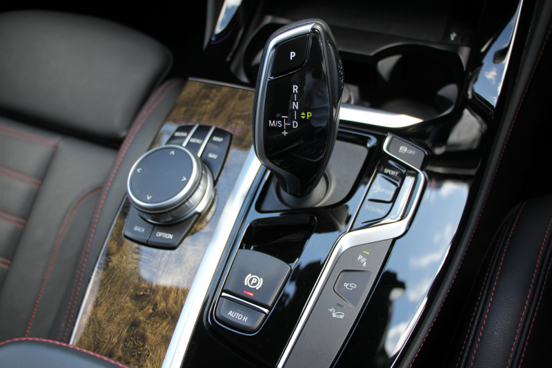 BMW X4 M40i 直6ﾀｰﾎﾞ360馬力 ﾊﾟﾉﾗﾏｻﾝﾙｰﾌ 全席ﾋｰﾀｰ黒革 ｱﾀﾞﾌﾟﾃｨﾌﾞMｻｽ 専用ﾃﾞﾌ 専用ﾌﾞﾚｰｷ 21AW LEDﾍｯﾄﾞﾗｲﾄ 追従ACC HUD ｽﾃｱﾘﾝｸﾞｻﾎﾟｰﾄ ﾀｯﾁ画面HDDﾅﾋﾞTV 360度ﾊﾟﾉﾗﾏｶﾒﾗ ｱｸﾃｨﾌﾞPDC緊急ﾌﾞﾚｰｷ Hifiｽﾋﾟｰｶｰ 置くだけ充電 2年保証