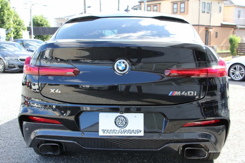 BMW X4 M40i 直6ﾀｰﾎﾞ360馬力 ﾊﾟﾉﾗﾏｻﾝﾙｰﾌ 全席ﾋｰﾀｰ黒革 ｱﾀﾞﾌﾟﾃｨﾌﾞMｻｽ 専用ﾃﾞﾌ 専用ﾌﾞﾚｰｷ 21AW LEDﾍｯﾄﾞﾗｲﾄ 追従ACC HUD ｽﾃｱﾘﾝｸﾞｻﾎﾟｰﾄ ﾀｯﾁ画面HDDﾅﾋﾞTV 360度ﾊﾟﾉﾗﾏｶﾒﾗ ｱｸﾃｨﾌﾞPDC緊急ﾌﾞﾚｰｷ Hifiｽﾋﾟｰｶｰ 置くだけ充電 2年保証