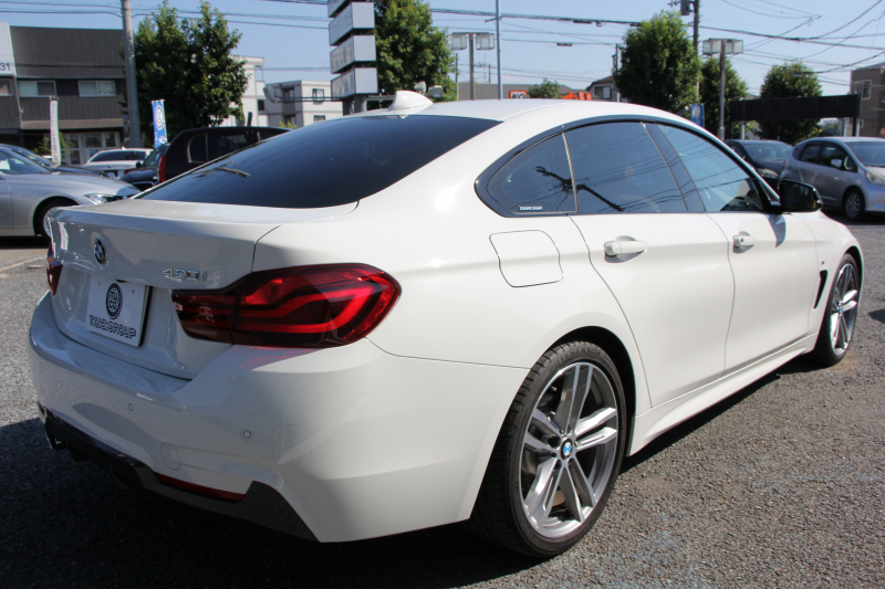 BMW 4シリーズ 420i ｸﾞﾗﾝｸｰﾍﾟMｽﾎﾟｰﾂ 最終ﾓﾃﾞﾙ ﾋｰﾀｰ茶革 LEDﾍｯﾄﾞﾗｲﾄ 純正LEDｽﾓｰｸﾃｰﾙ ｴｱﾛﾃﾞｨﾌｭｰｻﾞｰ ｵﾌﾟｼｮﾝ19AW ｶｰﾎﾞﾝﾌﾛﾝﾄｽﾎﾟｲﾗｰ NEWﾙｰﾑﾐﾗｰ ﾀｯﾁ画面HDDﾅﾋﾞﾌﾙｾｸﾞTV 追従ACC ﾚｰﾝC警告 電動ﾄﾗﾝｸ 衝突軽減ﾌﾞﾚｰｷ 車線逸脱&歩行者警告 2年保証