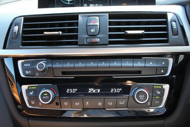 BMW 4シリーズ 420i ｸﾞﾗﾝｸｰﾍﾟMｽﾎﾟｰﾂ 最終ﾓﾃﾞﾙ ﾋｰﾀｰ茶革 LEDﾍｯﾄﾞﾗｲﾄ 純正LEDｽﾓｰｸﾃｰﾙ ｴｱﾛﾃﾞｨﾌｭｰｻﾞｰ ｵﾌﾟｼｮﾝ19AW ｶｰﾎﾞﾝﾌﾛﾝﾄｽﾎﾟｲﾗｰ NEWﾙｰﾑﾐﾗｰ ﾀｯﾁ画面HDDﾅﾋﾞﾌﾙｾｸﾞTV 追従ACC ﾚｰﾝC警告 電動ﾄﾗﾝｸ 衝突軽減ﾌﾞﾚｰｷ 車線逸脱&歩行者警告 2年保証