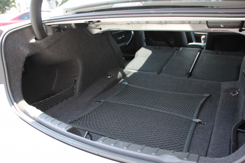 BMW 3シリーズ 320i ﾗｸﾞｼﾞｭｱﾘｰ 前期最終 追従ACC ﾋｰﾀｰ黒革 衝突軽減ﾌﾞﾚｰｷ 車線逸脱警告 歩行者警告 ﾌﾙｾｸﾞTV ﾀｯﾁﾊﾟｯﾄﾞ対応iﾄﾞﾗｲﾌﾞHDDﾅﾋﾞBｶﾒﾗ Bluetooth接続 ｽﾏｰﾄｷｰ ｷｾﾉﾝ ﾐﾗｰETC2.0 ECOPROﾓｰﾄﾞ8速AT 直噴ﾀｰﾎﾞｸﾛｰﾑﾗｲﾝｴｸｽﾃﾘｱ 2年保証