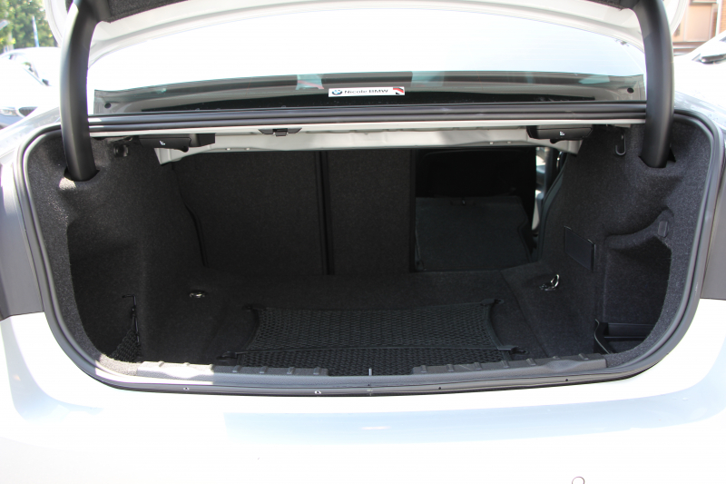 BMW 3シリーズ 320i ﾗｸﾞｼﾞｭｱﾘｰ 前期最終 追従ACC ﾋｰﾀｰ黒革 衝突軽減ﾌﾞﾚｰｷ 車線逸脱警告 歩行者警告 ﾌﾙｾｸﾞTV ﾀｯﾁﾊﾟｯﾄﾞ対応iﾄﾞﾗｲﾌﾞHDDﾅﾋﾞBｶﾒﾗ Bluetooth接続 ｽﾏｰﾄｷｰ ｷｾﾉﾝ ﾐﾗｰETC2.0 ECOPROﾓｰﾄﾞ8速AT 直噴ﾀｰﾎﾞｸﾛｰﾑﾗｲﾝｴｸｽﾃﾘｱ 2年保証