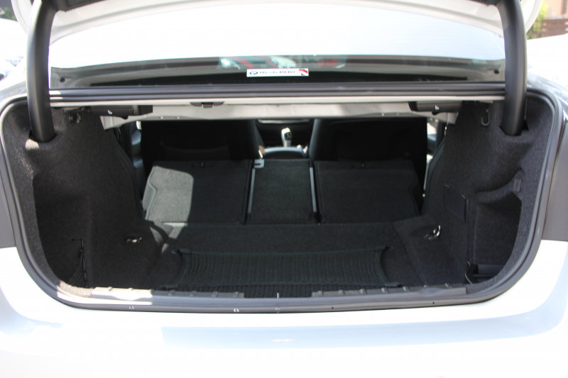 BMW 3シリーズ 320i ﾗｸﾞｼﾞｭｱﾘｰ 前期最終 追従ACC ﾋｰﾀｰ黒革 衝突軽減ﾌﾞﾚｰｷ 車線逸脱警告 歩行者警告 ﾌﾙｾｸﾞTV ﾀｯﾁﾊﾟｯﾄﾞ対応iﾄﾞﾗｲﾌﾞHDDﾅﾋﾞBｶﾒﾗ Bluetooth接続 ｽﾏｰﾄｷｰ ｷｾﾉﾝ ﾐﾗｰETC2.0 ECOPROﾓｰﾄﾞ8速AT 直噴ﾀｰﾎﾞｸﾛｰﾑﾗｲﾝｴｸｽﾃﾘｱ 2年保証