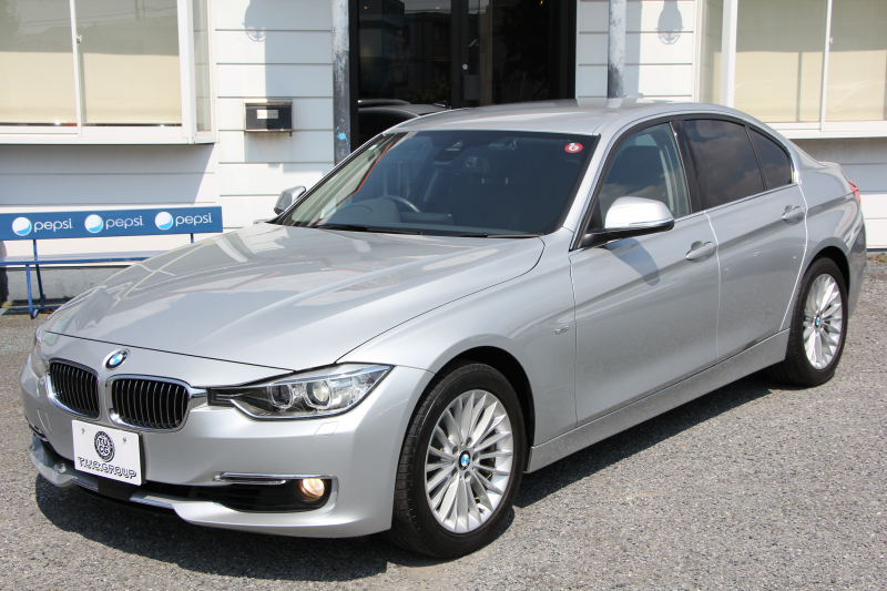 BMW 3シリーズ 320i ﾗｸﾞｼﾞｭｱﾘｰ 前期最終 追従ACC ﾋｰﾀｰ黒革 衝突軽減ﾌﾞﾚｰｷ 車線逸脱警告 歩行者警告 ﾌﾙｾｸﾞTV ﾀｯﾁﾊﾟｯﾄﾞ対応iﾄﾞﾗｲﾌﾞHDDﾅﾋﾞBｶﾒﾗ Bluetooth接続 ｽﾏｰﾄｷｰ ｷｾﾉﾝ ﾐﾗｰETC2.0 ECOPROﾓｰﾄﾞ8速AT 直噴ﾀｰﾎﾞｸﾛｰﾑﾗｲﾝｴｸｽﾃﾘｱ 2年保証