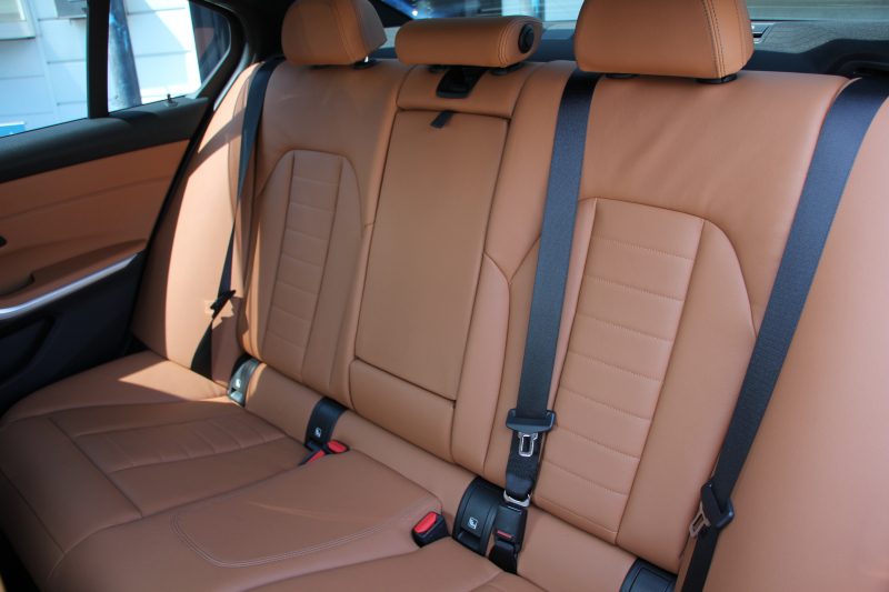 BMW 3シリーズ 320i Mｽﾎﾟｰﾂ ﾊｲﾗｲﾝ 1ｵﾅ ﾋｰﾀｰ茶革 ﾗﾝﾊﾞｰｻﾎﾟｰﾄ 19AW ﾌﾙｾｸﾞTV BMWﾗｲﾌﾞｺｯｸﾋﾟｯﾄﾞﾀｯﾁﾊﾟﾈﾙ対応ﾅﾋﾞApplecarplay対応 ｺﾝﾌｫｰﾄP 電動ﾄﾗﾝｸ LEDﾍｯﾄﾞﾗｲﾄ LEDﾌｫｸﾞPｱｼｽﾄ 後退ｱｼｽﾄ Dｱｼｽﾄﾌﾟﾛ 追従ACC ｽﾃｱﾘﾝｸﾞｻﾎﾟｰﾄ 2年保証