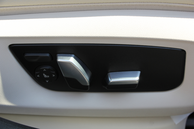 BMW 5シリーズ 530i Mｽﾎﾟｰﾂ ｲﾉﾍﾞｰｼｮﾝP 低走行4500km 高出力252馬力 ｻﾝﾙｰﾌ 全ﾋｰﾀｰ本革 HUD ﾜｲﾔﾚｽ充電 ｼﾞｪｽﾁｬｰC ﾃﾞｨｽﾌﾟﾚｲｷｰ 追従ACC ｽﾃｱﾘﾝｸﾞｻﾎﾟｰﾄ ﾀｯﾁ画面HDDﾅﾋﾞTV 360度ｶﾒﾗ 電動ﾄﾗﾝｸ LEDﾍｯﾄﾞﾗｲﾄ 2年保証